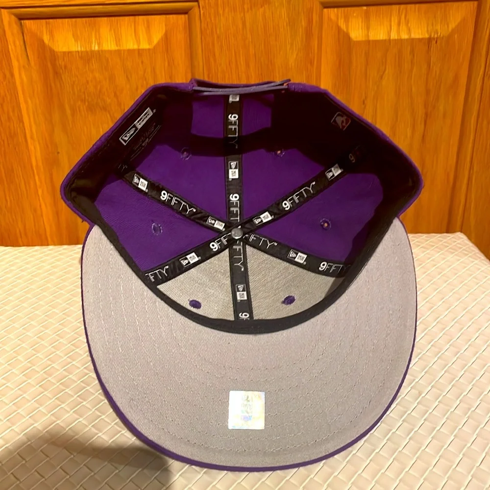Lakers Snapback Cap - Picture 5 of 6
